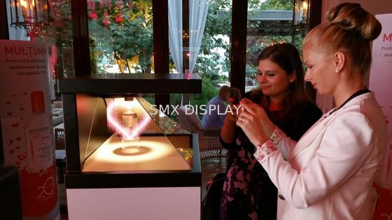 Kwaliteit 22 inch gehard glas 270 graden 3D holografisch scherm voor retail POS Fabriek